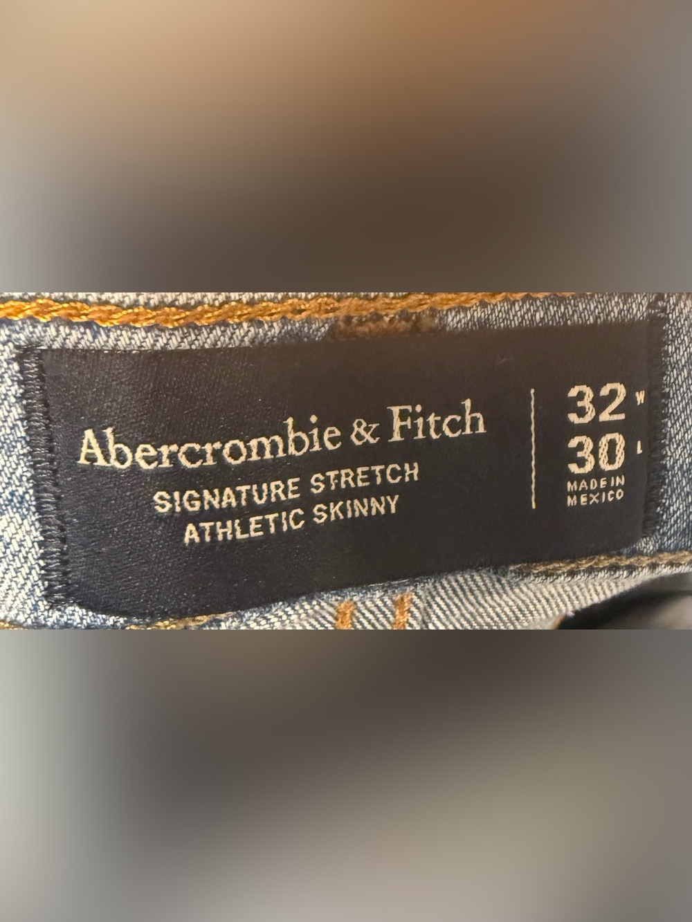 NWOT - Abercrombie & Fitch Skinny Distressed Jeans in Light Blue Wash - Picture 5 of 6